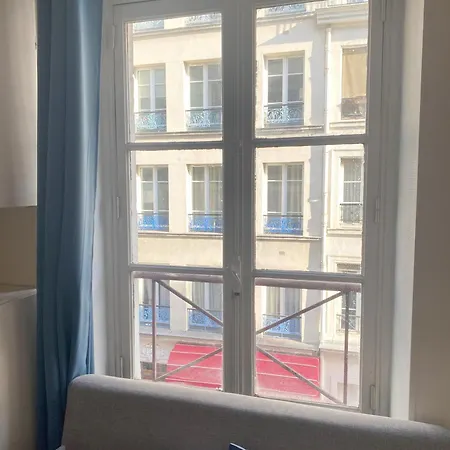 Super 3t Proche Tour Eiffel Апартаменты *